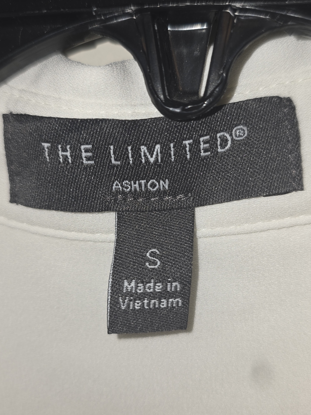 The Limited Women's White Long-Sleeve Button-Down Shirt - Picture 2 of 2